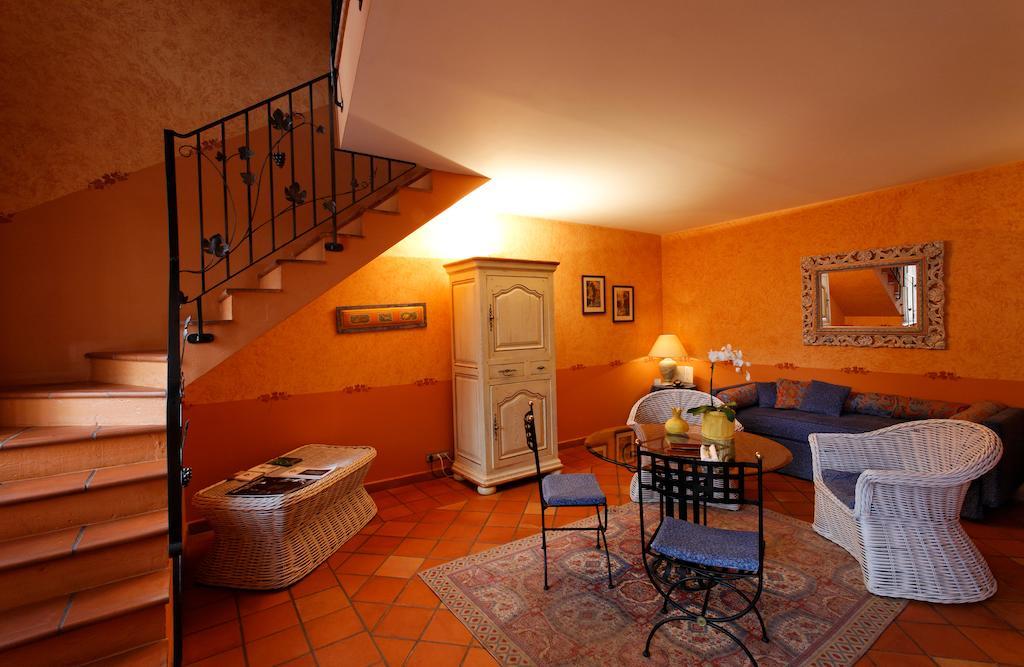 Chateau D'Adomenil Rehainviller Room photo